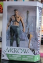 Arrow Actionfigur Oliver Queen & Totem 17 cm